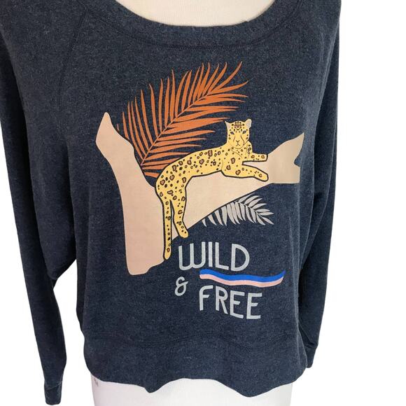 Chaser Wild & Free Avalon Simply Chic Cropped Pullover - Picture 5 of 11